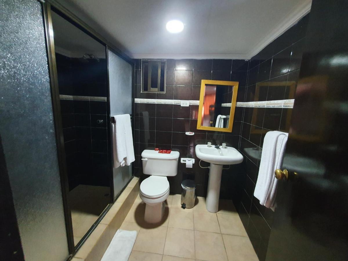 Hotel Puerta De Oro Барранкілья Екстер'єр фото